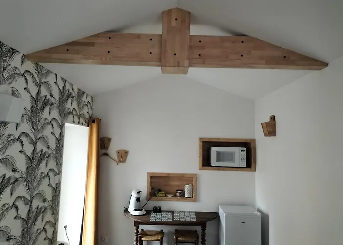 Logement Entier 3 Pieces Et Terrasse